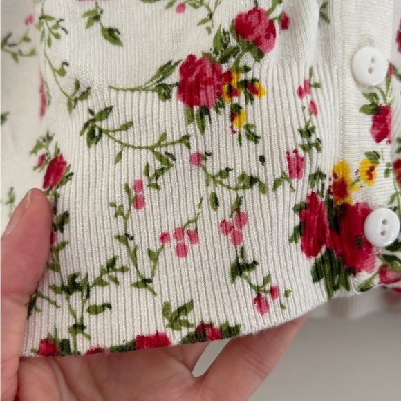 Lora Febian Women's Medium Cropped Cardigan Wildflowers Cottagecore Romantic‎ - Picture 7 of 7